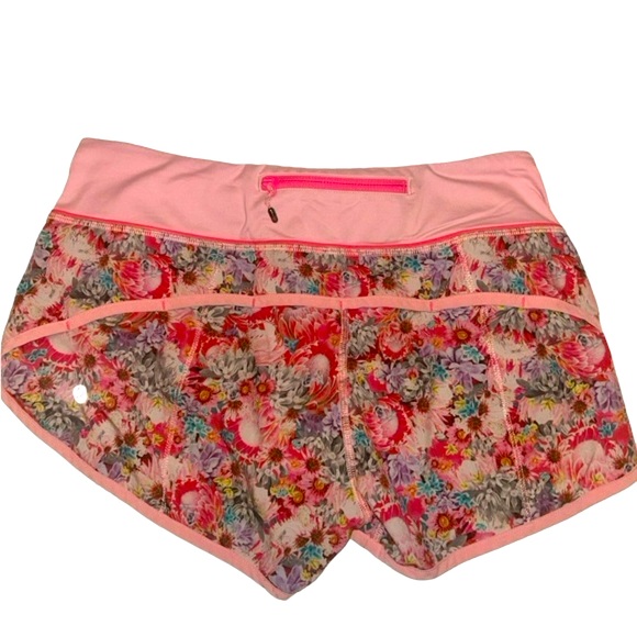 Lululemon Run: Speed Short size 4 - Picture 3 of 5